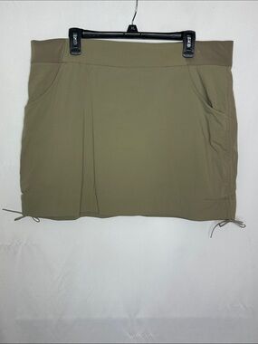 COLUMBIA | Green Khaki Omni-Shield Performance Skort Women’s Size 1X and 2X